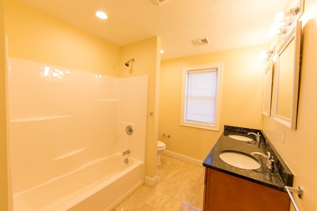194 Oak St, Shrewsbury MA 01545 photo 13