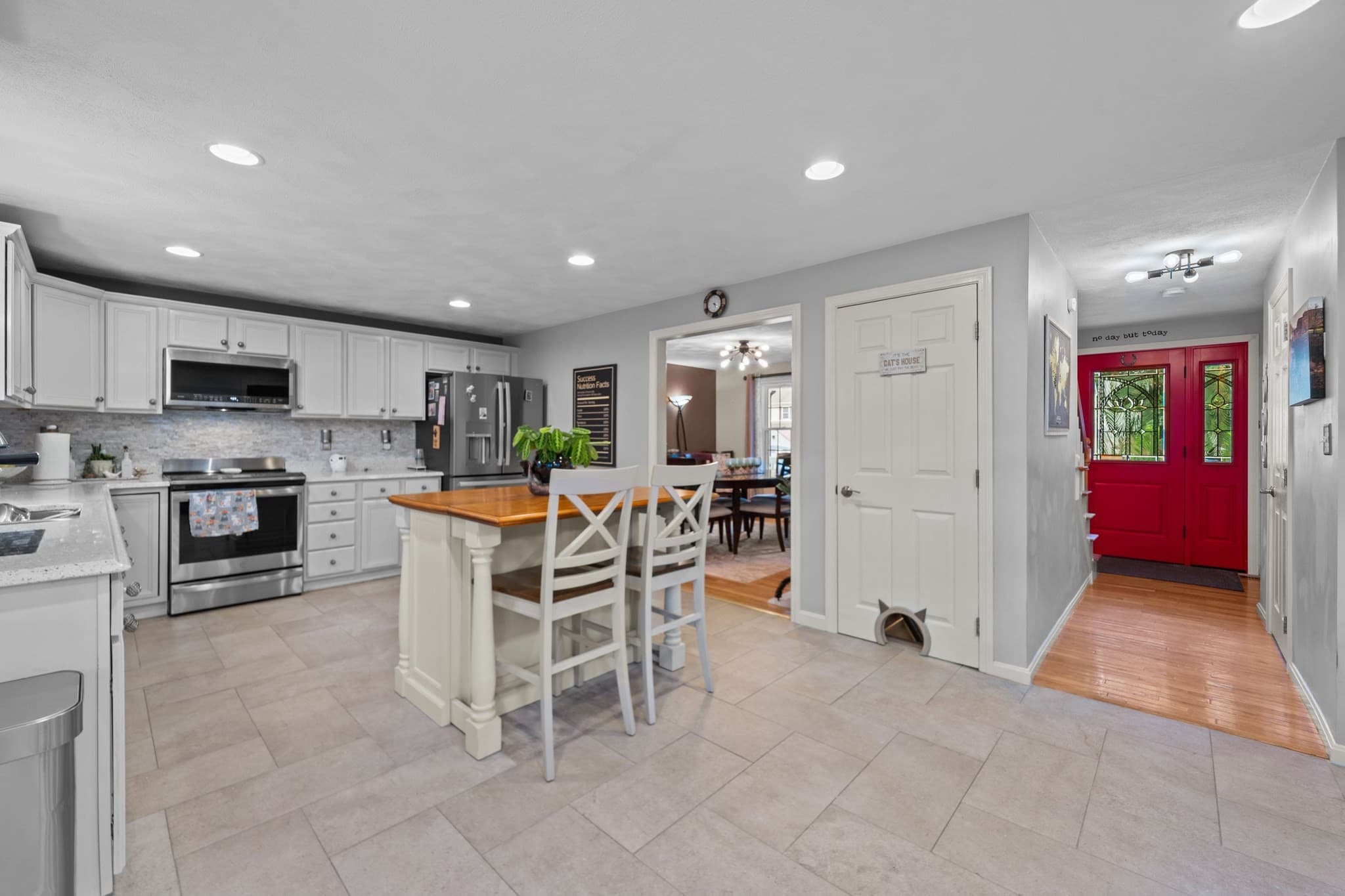 Single Family Residence at 31 Lauren Way, Lowell MA 01854, photo 16 of 36