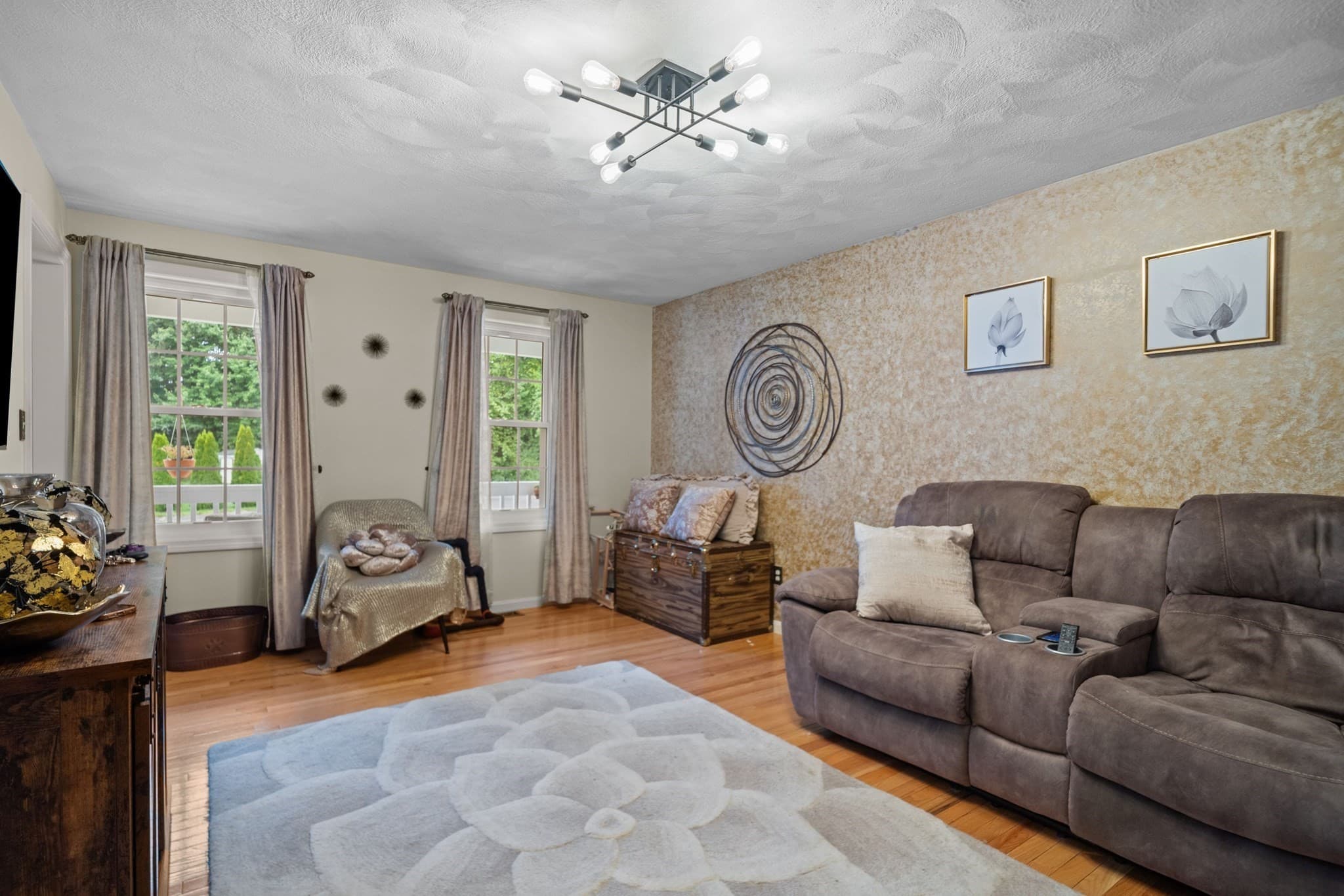 Single Family Residence at 31 Lauren Way, Lowell MA 01854, photo 10 of 36