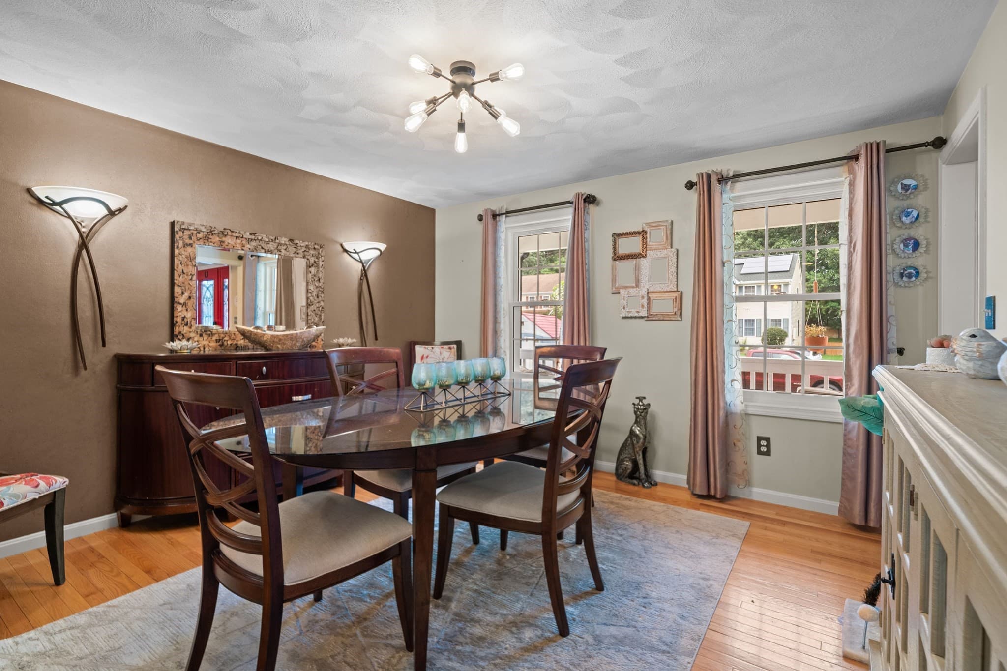 Single Family Residence at 31 Lauren Way, Lowell MA 01854, photo 11 of 36