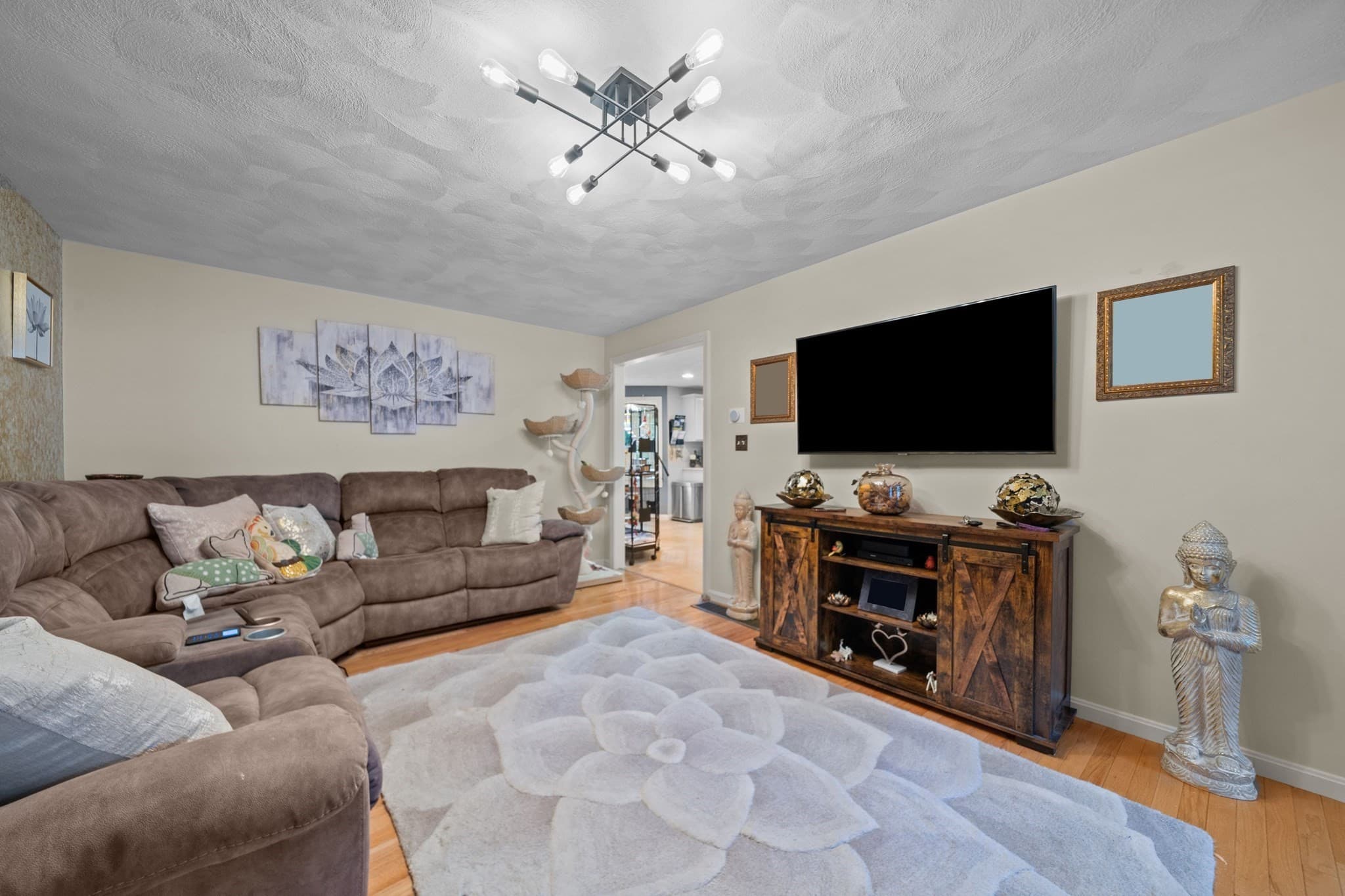 Single Family Residence at 31 Lauren Way, Lowell MA 01854, photo 8 of 36