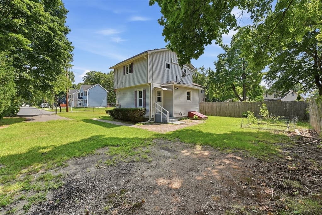 128 Newfield Rd, Springfield MA 01119 photo 28