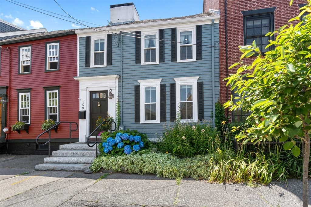159 High St, Newburyport MA 01950