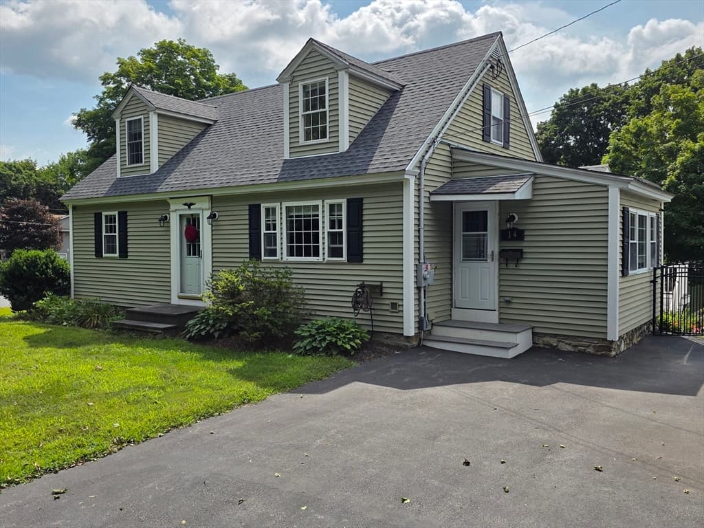 Single Family Residence at 14 James St., Dudley MA 01571, Dudley, photo 2 of 41