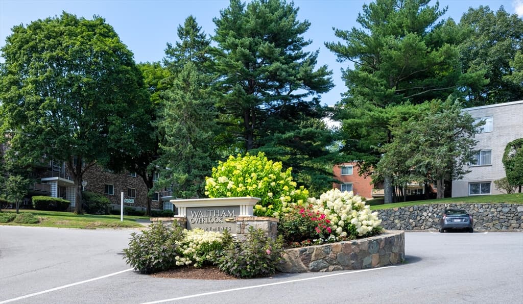 30 Jacqueline Road # D, Waltham MA 02452