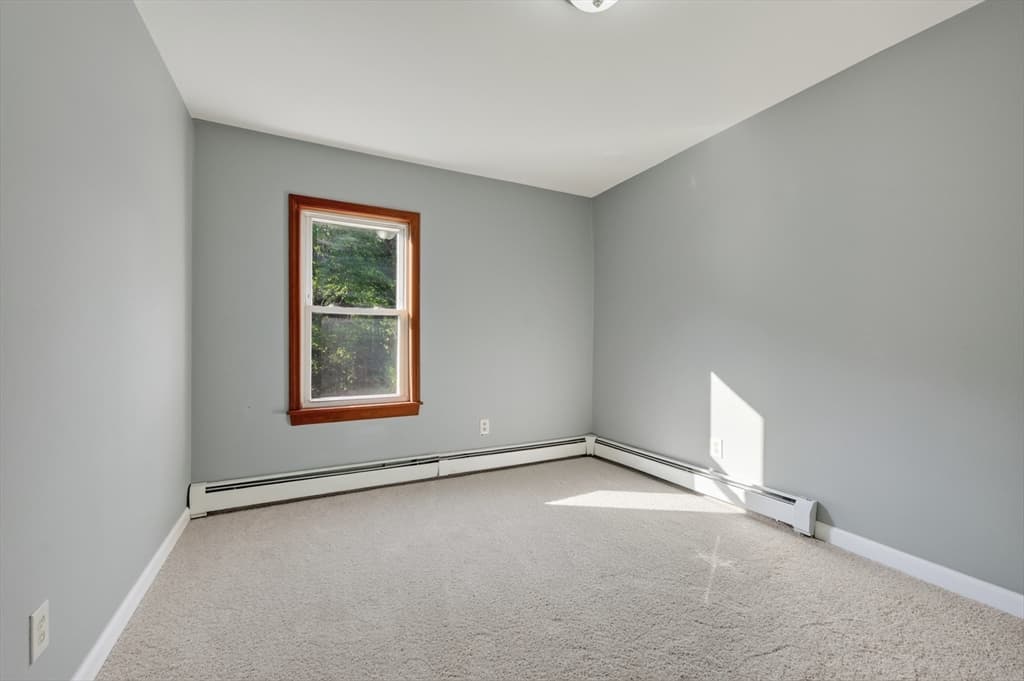 13 Goddard St, Webster MA 01570 photo 23