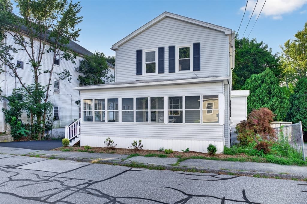 13 Goddard St, Webster MA 01570 photo 3
