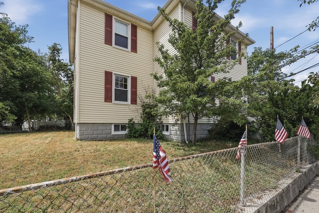 146-148 Waverley Ave, Watertown MA 02472 photo 2