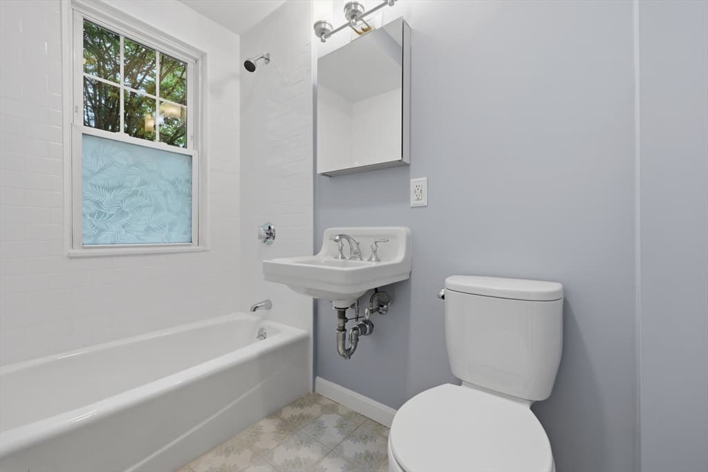 146-148 Waverley Ave, Watertown MA 02472 photo 7