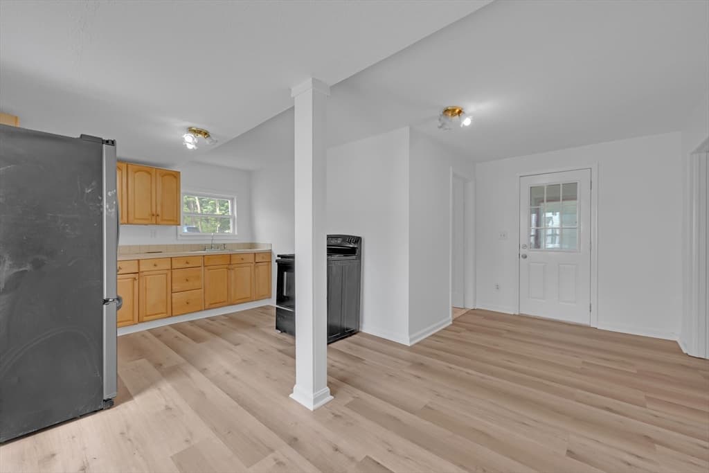 4 Eddy St, Ware MA 01082 photo 4