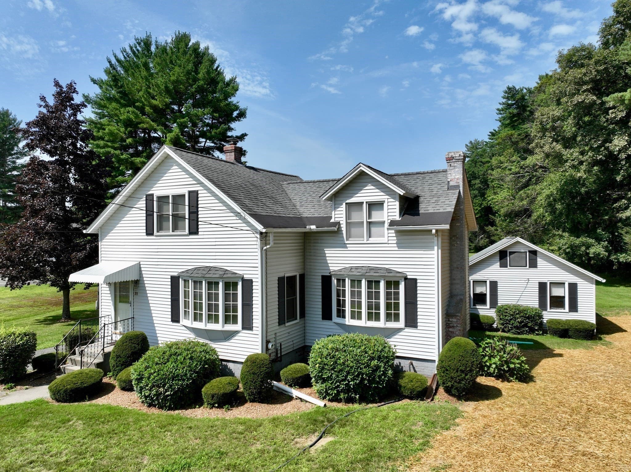 71 West St, Hatfield MA 01088