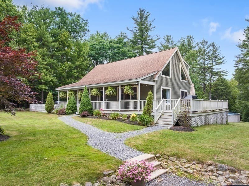 Single Family Residence at 115 River Rd, Rutland MA 01543, photo 2 of 41