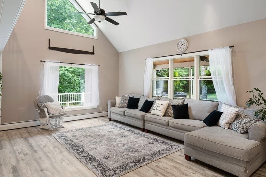Single Family Residence at 115 River Rd, Rutland MA 01543, photo 8 of 41