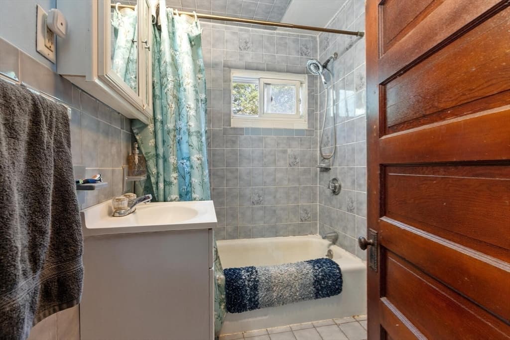 181 Park Street, Gardner MA 01440 photo 36