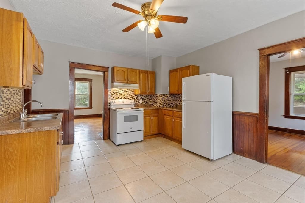 181 Park Street, Gardner MA 01440 photo 11