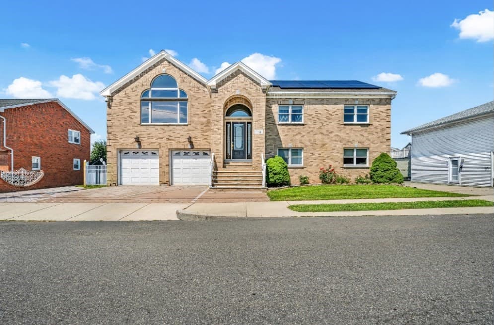 33 Tedford Ave, Revere MA 02151