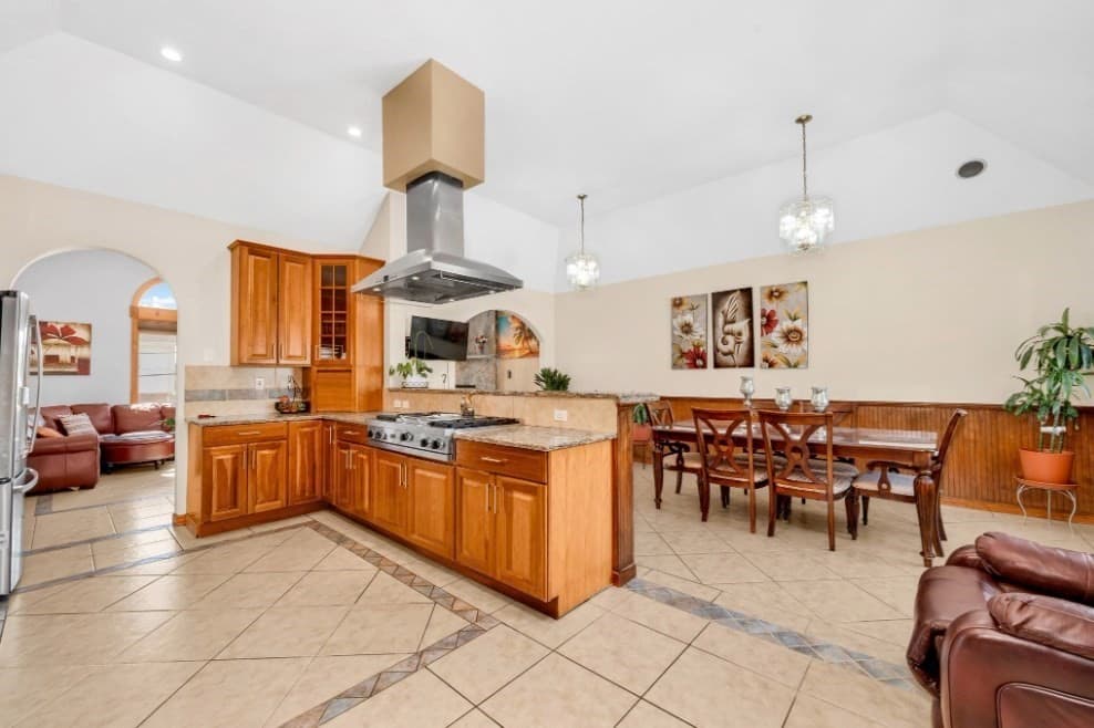 33 Tedford Ave, Revere MA 02151 photo 9