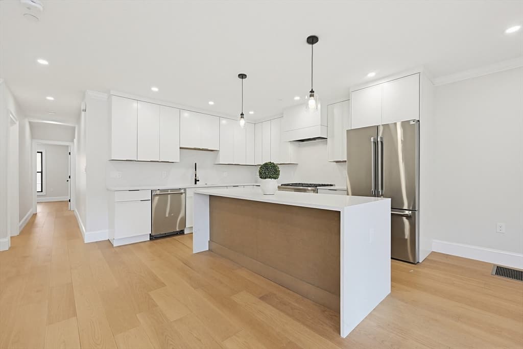 667 Tremont Street # A, Boston MA 02118 photo 5
