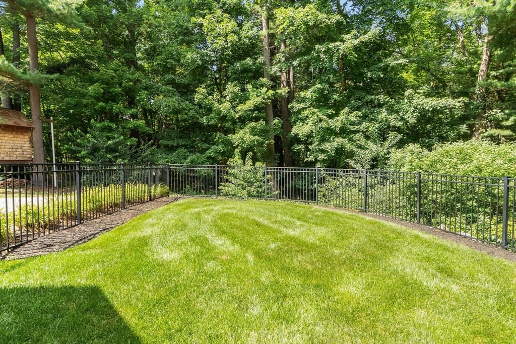 Single Family Residence at 17 Townsend Road, Lynnfield MA 01940, Lynnfield, photo 38 of 42