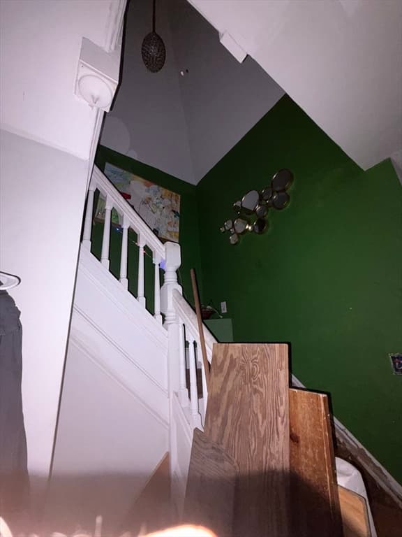 Single Family Residence at 3 Avon Pl, Fitchburg MA 01420, Fitchburg, photo 6 of 17