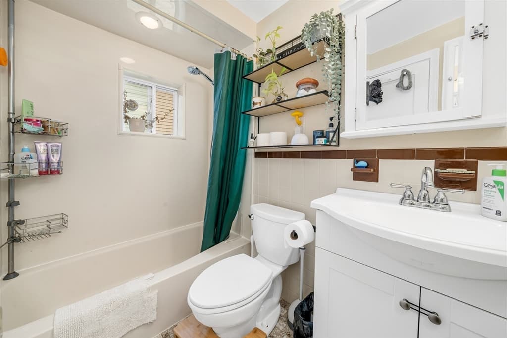 9 Sycamore St, Somerville MA 02143 photo 17