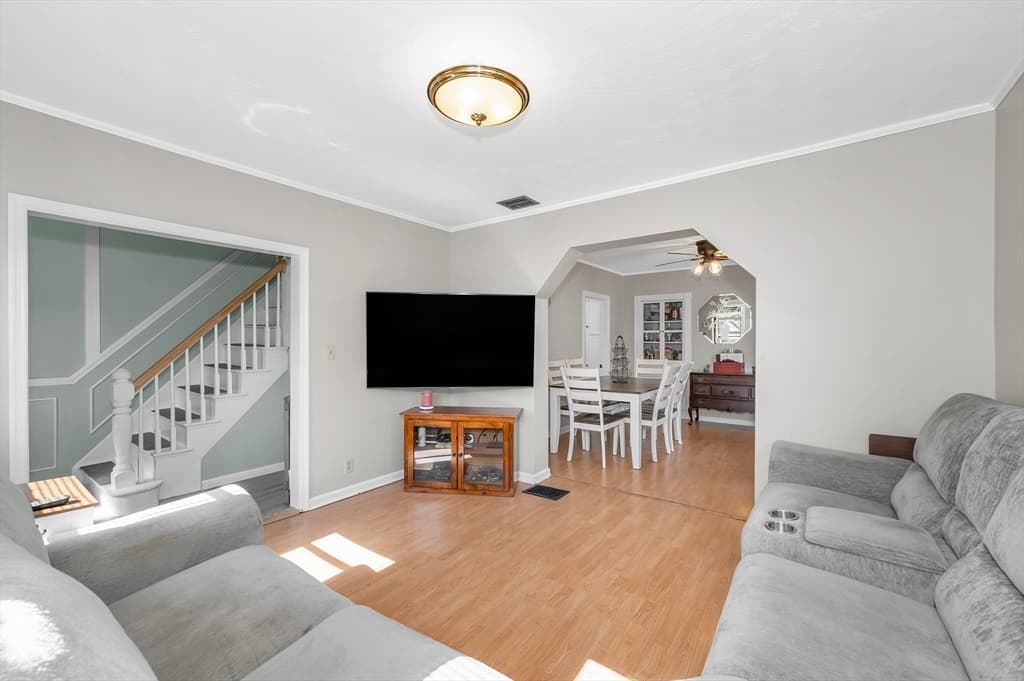 9 Cottage Street, Dracut MA 01826 photo 6