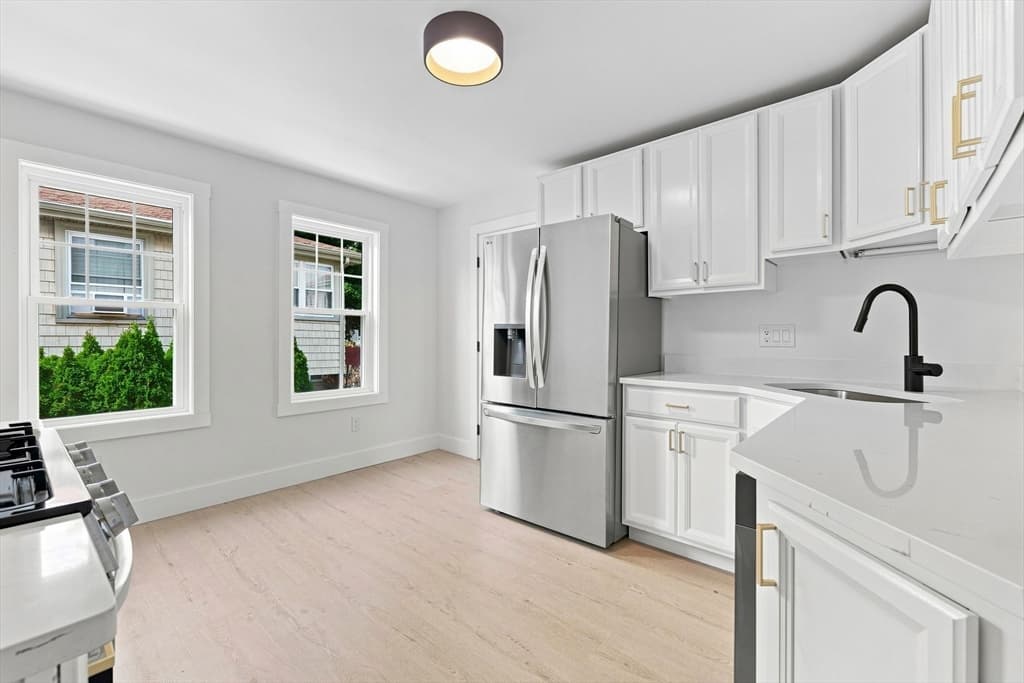 54-56 Alden, Revere MA 02151 photo 2