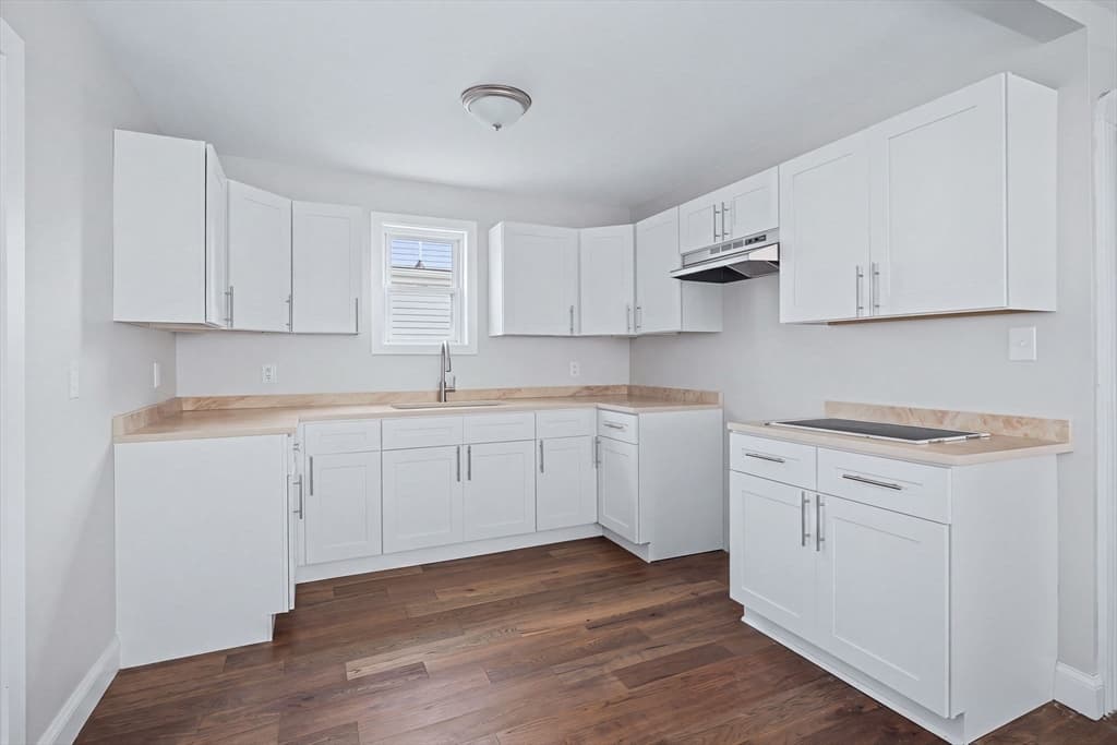 10 Carlisa Dr, Fall River MA 02723 photo 2
