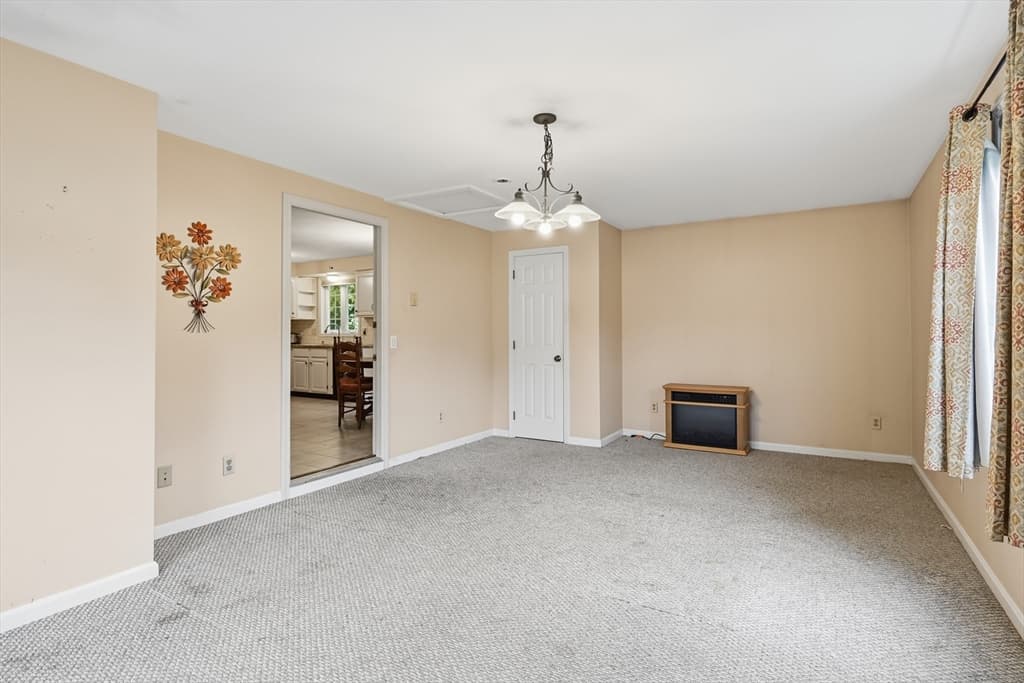 14 Florence Rd, Easthampton MA 01027 photo 13