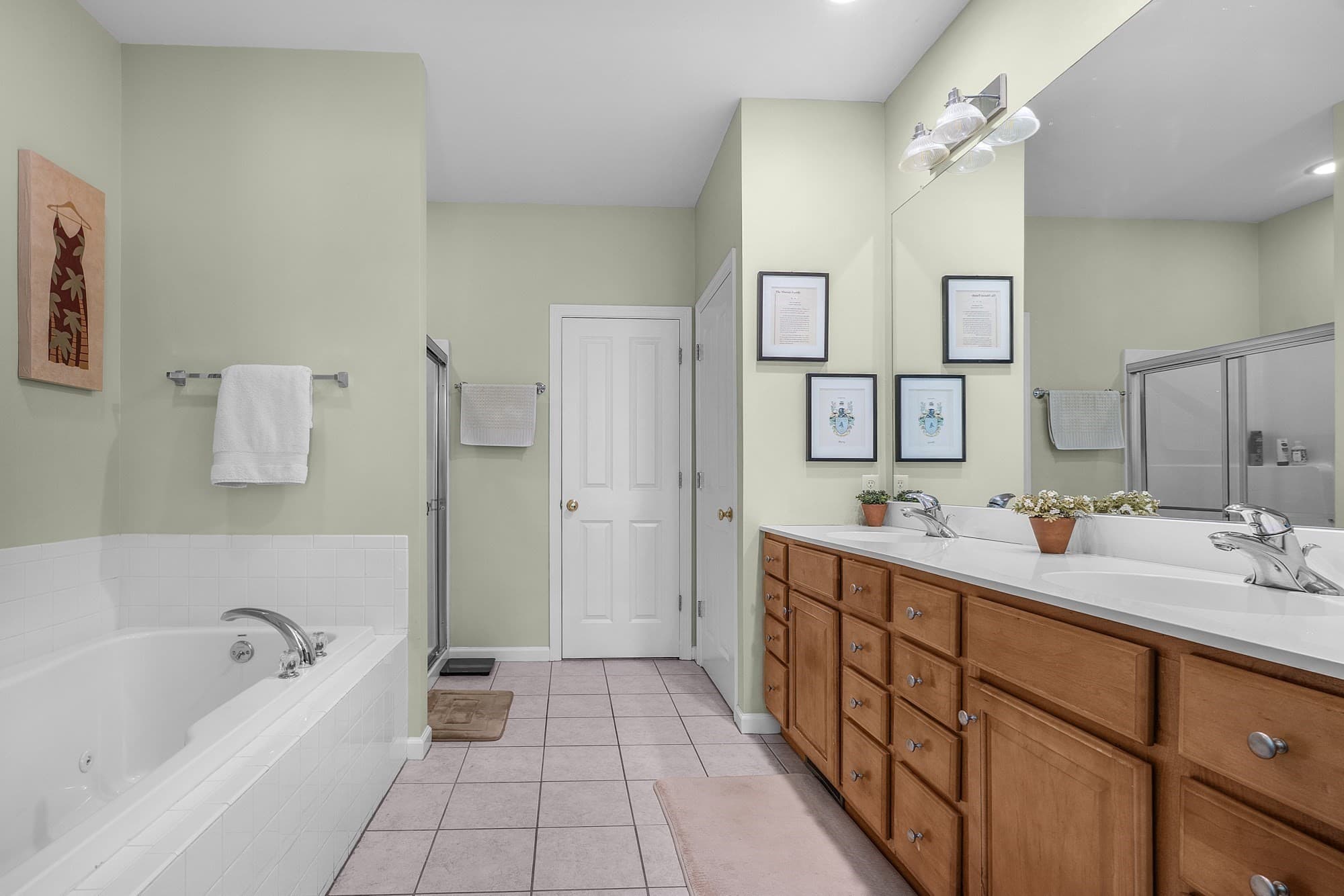 Single Family Residence at 9 Canoe Lndg, Plymouth MA 02360, photo 15 of 30