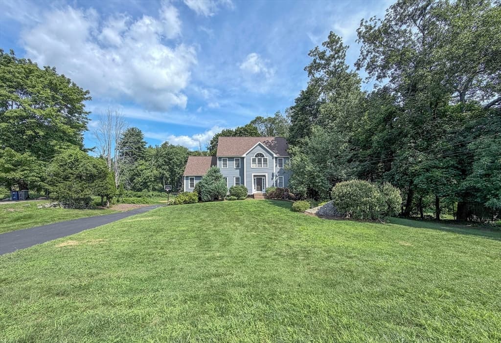 79 Summer St, Walpole MA 02071 photo 2