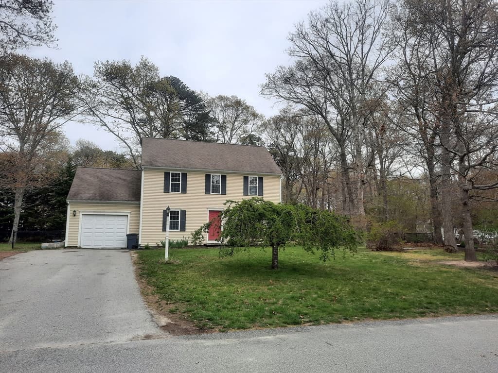 Single Family Residence at 8 Patricks Way, Sandwich MA 02644, Sandwich, photo 2 of 17