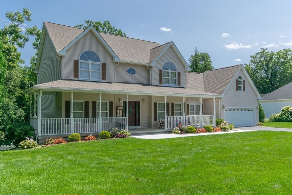 20 Nolan Lane, Agawam MA 01030 photo 2