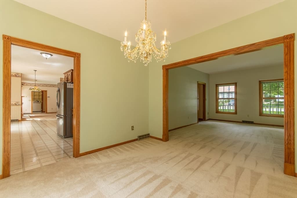 20 Nolan Lane, Agawam MA 01030 photo 13