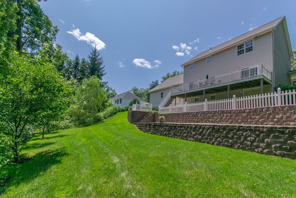 20 Nolan Lane, Agawam MA 01030 photo 35