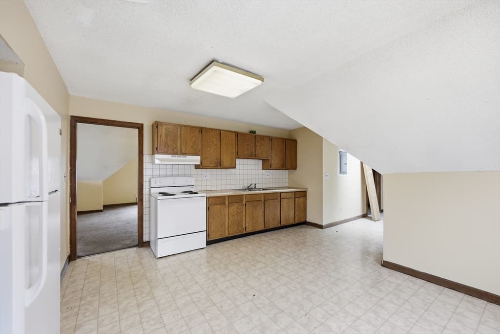 19-21 Rutledge Ave, Springfield MA 01105 photo 7