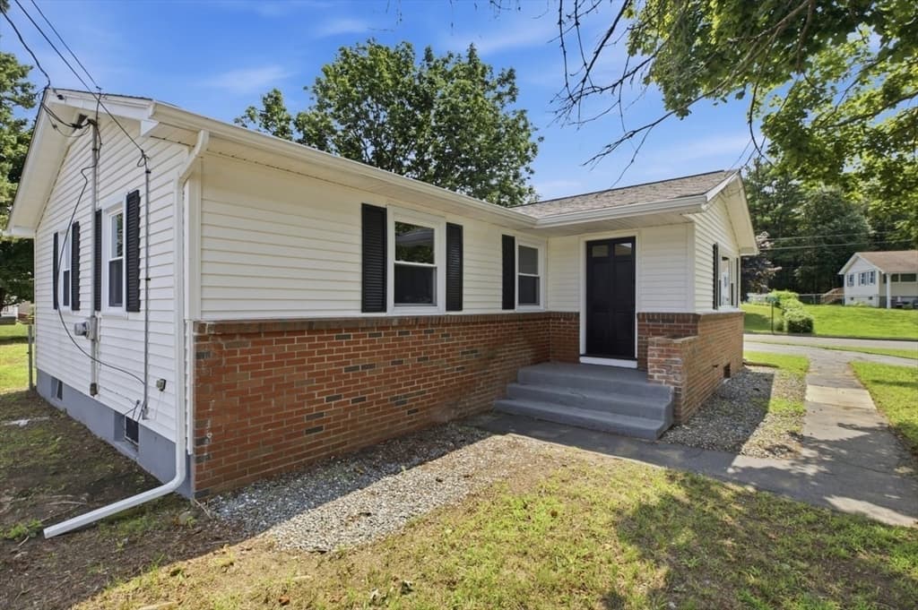 142 Olko Circle, Chicopee MA 01020 photo 34