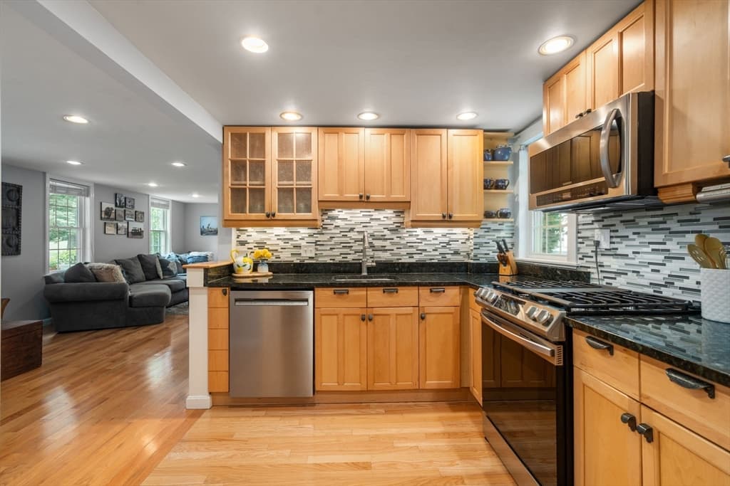28 Beechwood Ave., Sudbury MA 01776 photo 5
