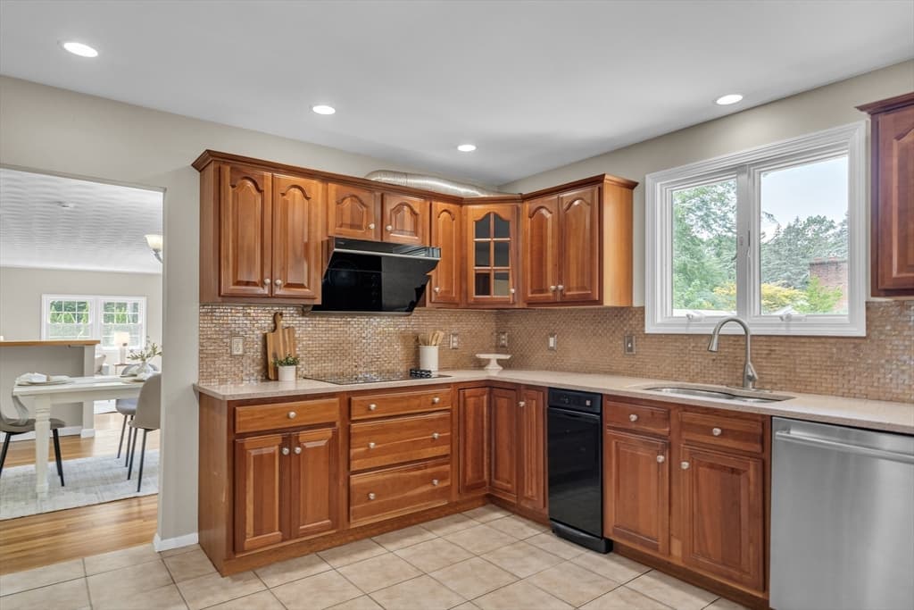 3 Cathy Rd, Burlington MA 01803 photo 17