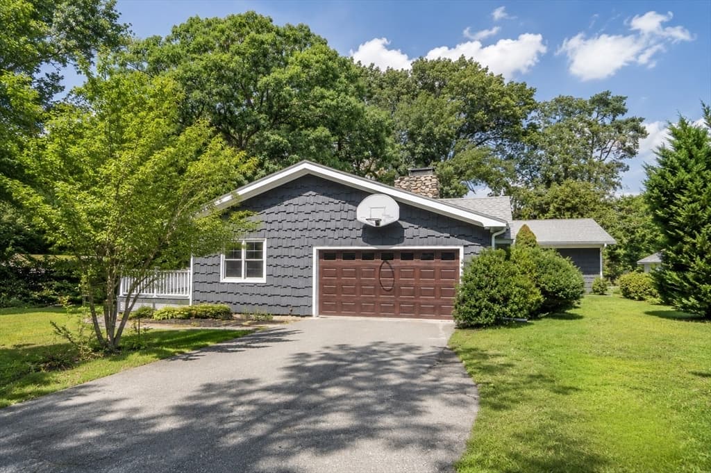 3 Cathy Rd, Burlington MA 01803 photo 3