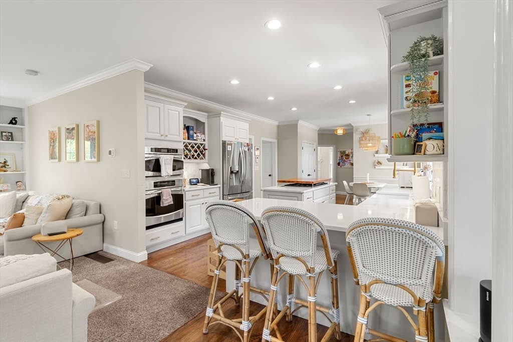 21 Leanne Drive, North Andover MA 01845 photo 7