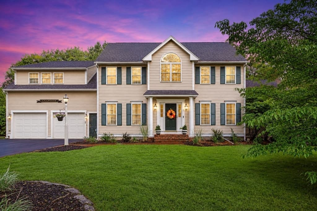 2 Sherwood, Halifax MA 02338