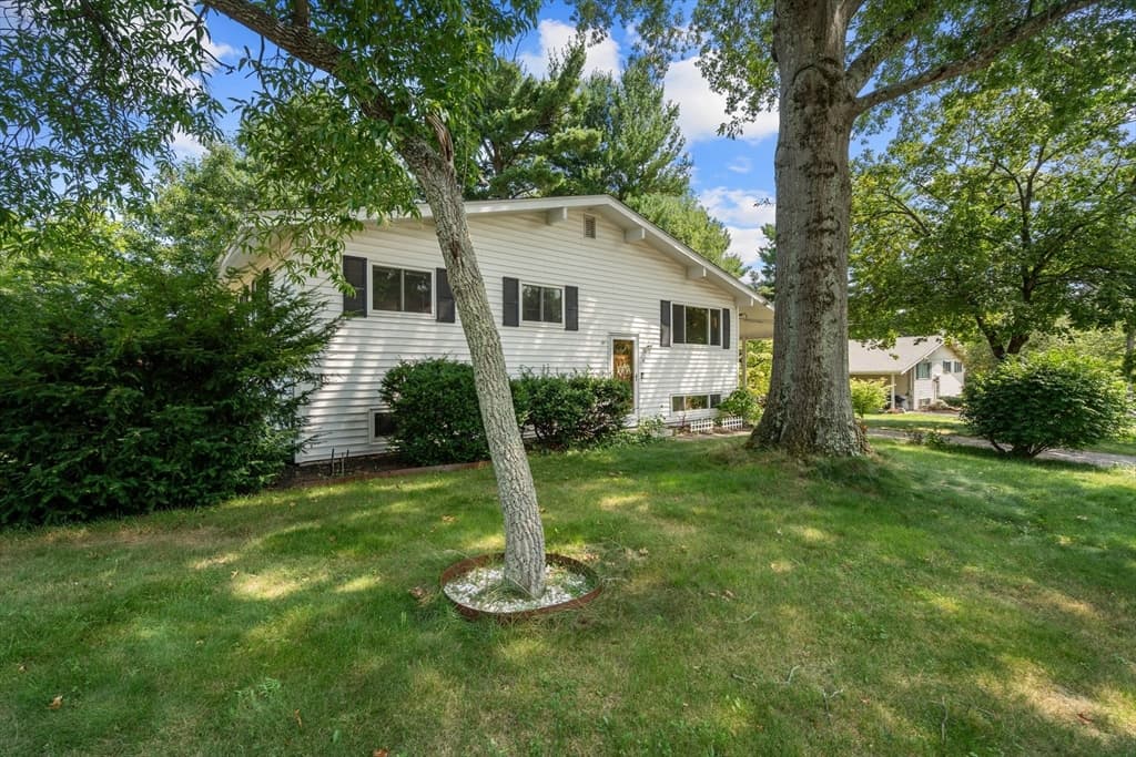 14 Richard Rd, Medway MA 02053 photo 26