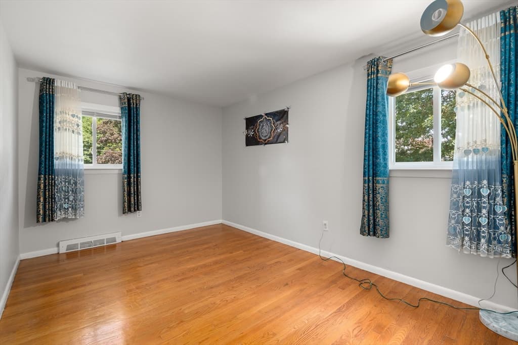 14 Richard Rd, Medway MA 02053 photo 11