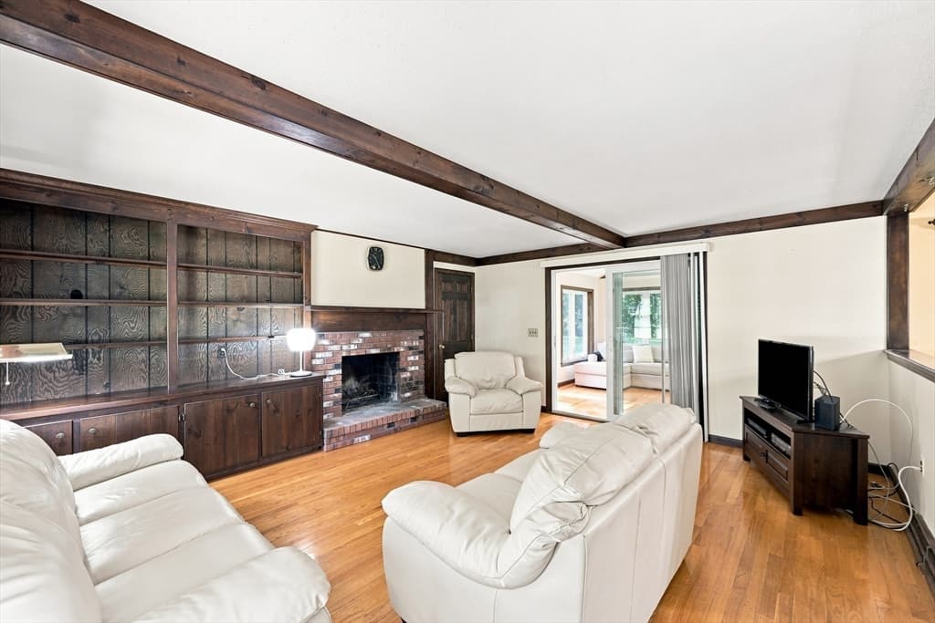 76 Mohawk Dr, Longmeadow MA 01106 photo 13