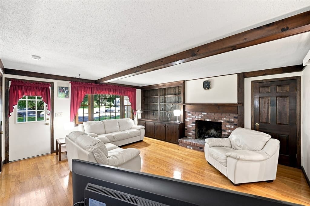 76 Mohawk Dr, Longmeadow MA 01106 photo 12