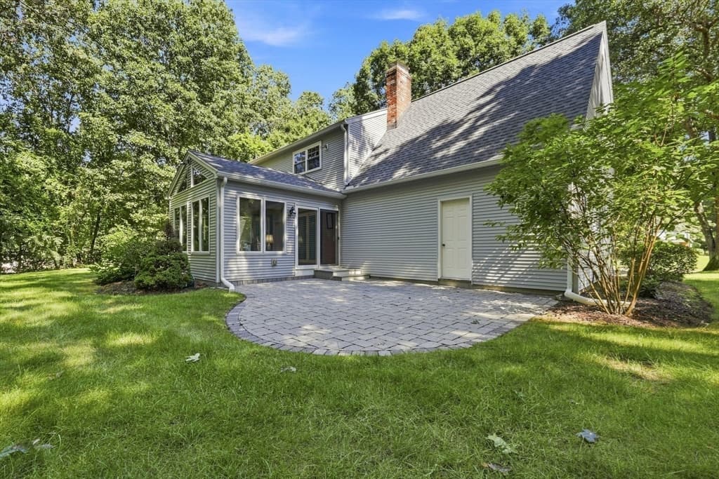76 Mohawk Dr, Longmeadow MA 01106 photo 37