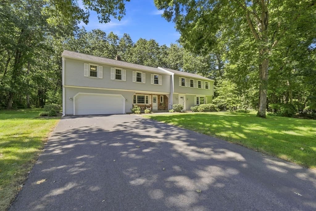 76 Mohawk Dr, Longmeadow MA 01106 photo 39