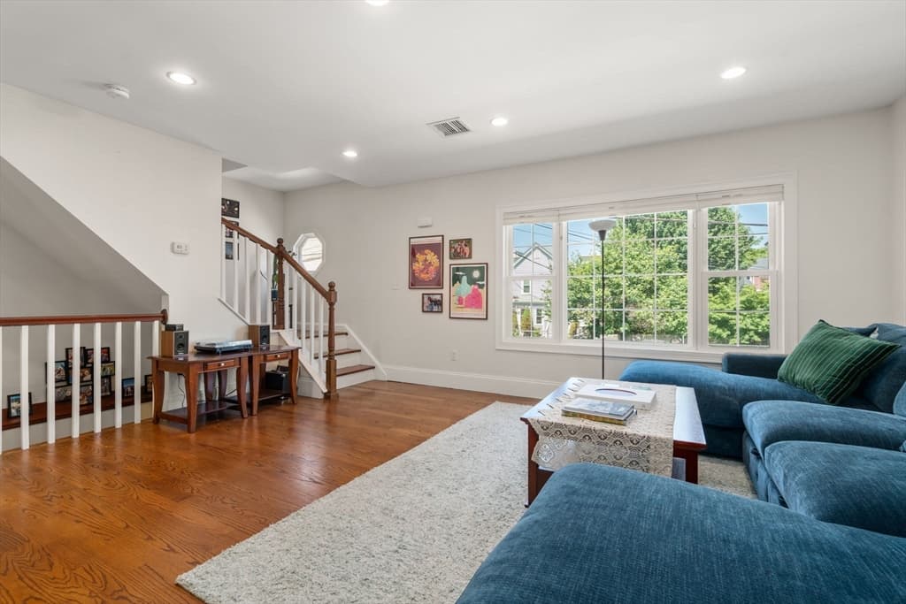 16-18-20 Plainfield St, Boston MA 02130 photo 9
