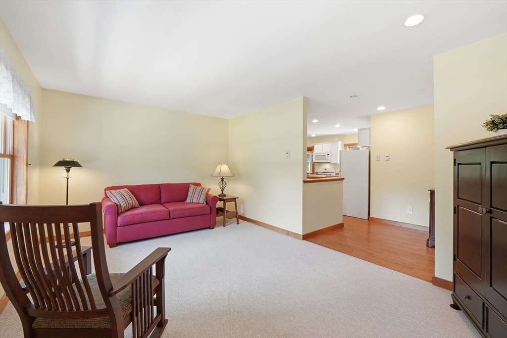Single Family Residence at 15 Thompson Rd, Hubbardston MA 01452, Hubbardston, photo 17 of 42